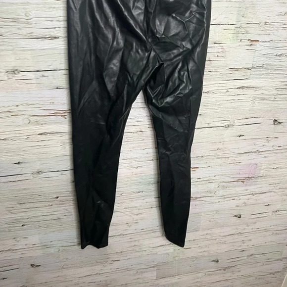 Wilfred Free Aritzia Daria Vegan Faux Leather Leggings Pants Size  Small - Picture 6 of 9